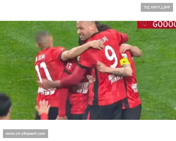 深圳新鹏城遭蓉城逆转 队长姜至鹏染红成比赛转折点